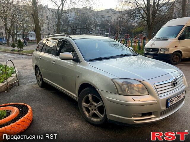 Серый Тойота Авенсис, объемом двигателя 2 л и пробегом 309 тыс. км за 5000 $, фото 1 на Automoto.ua