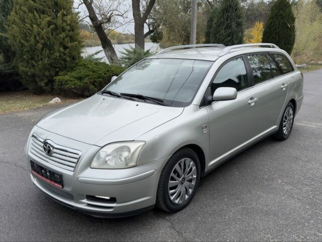 Сірий Тойота Авенсіс, об'ємом двигуна 2 л та пробігом 300 тис. км за 3290 $, фото 1 на Automoto.ua