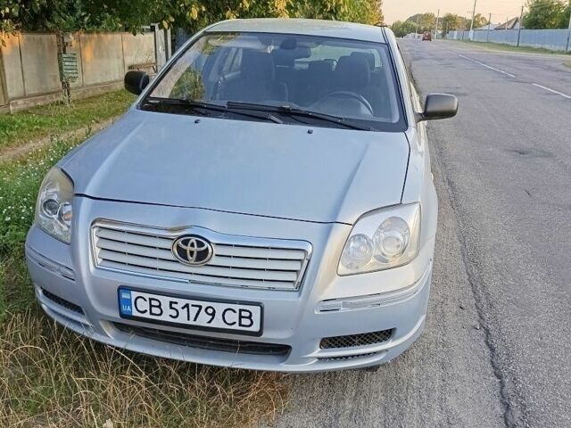Серый Тойота Авенсис, объемом двигателя 2 л и пробегом 410 тыс. км за 2508 $, фото 1 на Automoto.ua