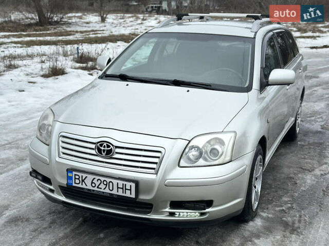 Серый Тойота Авенсис, объемом двигателя 1.8 л и пробегом 334 тыс. км за 4299 $, фото 1 на Automoto.ua