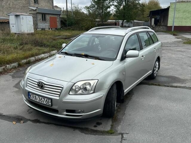 Серый Тойота Авенсис, объемом двигателя 2 л и пробегом 358 тыс. км за 2650 $, фото 1 на Automoto.ua