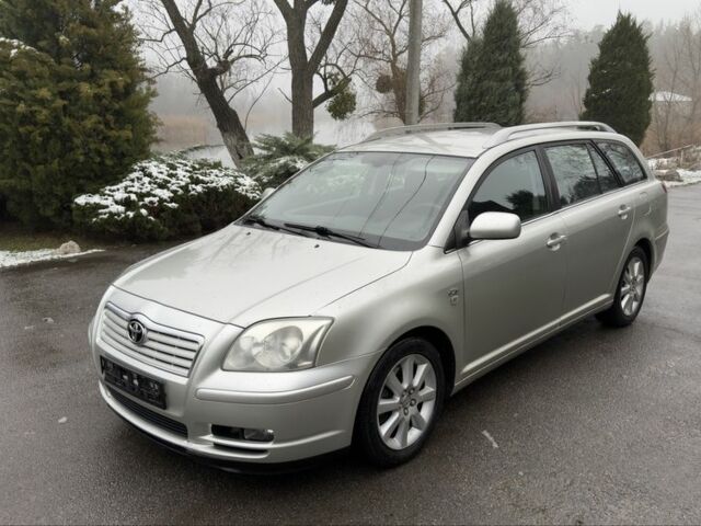 Серый Тойота Авенсис, объемом двигателя 2 л и пробегом 300 тыс. км за 3390 $, фото 1 на Automoto.ua