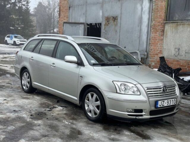 Серый Тойота Авенсис, объемом двигателя 2.2 л и пробегом 400 тыс. км за 1950 $, фото 1 на Automoto.ua