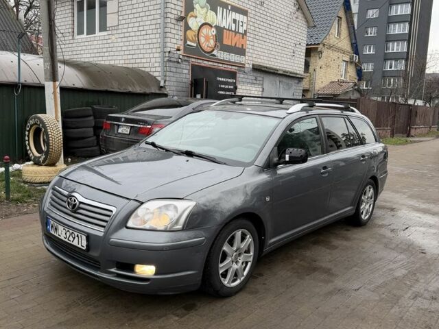 Серый Тойота Авенсис, объемом двигателя 2 л и пробегом 400 тыс. км за 2750 $, фото 1 на Automoto.ua