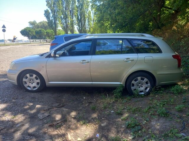 Серый Тойота Авенсис, объемом двигателя 1.8 л и пробегом 340 тыс. км за 6074 $, фото 1 на Automoto.ua