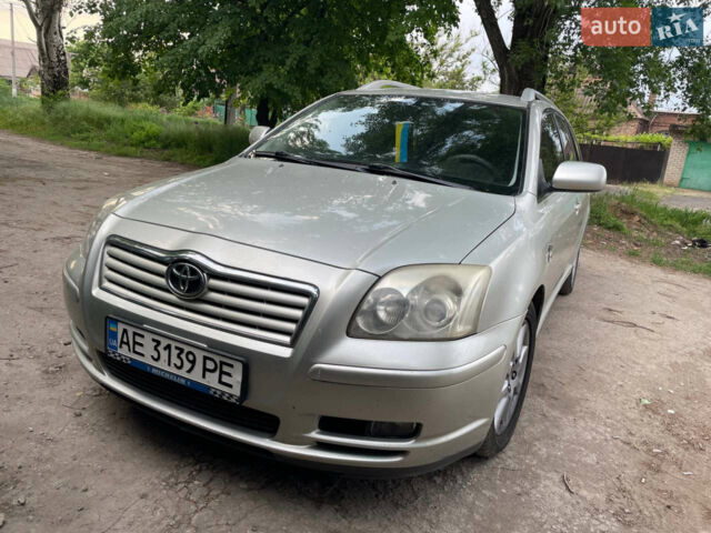 Серый Тойота Авенсис, объемом двигателя 2 л и пробегом 290 тыс. км за 6200 $, фото 1 на Automoto.ua