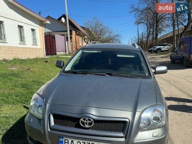 Серый Тойота Авенсис, объемом двигателя 2.36 л и пробегом 233 тыс. км за 6399 $, фото 1 на Automoto.ua
