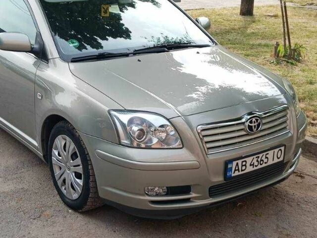 Сірий Тойота Авенсіс, об'ємом двигуна 2 л та пробігом 201 тис. км за 6000 $, фото 1 на Automoto.ua