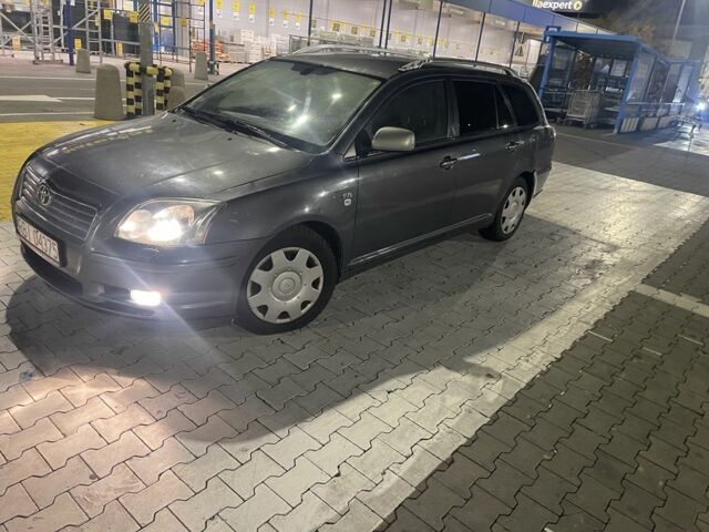 Серый Тойота Авенсис, объемом двигателя 2 л и пробегом 304 тыс. км за 1950 $, фото 1 на Automoto.ua