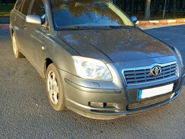 Сірий Тойота Авенсіс, об'ємом двигуна 2 л та пробігом 390 тис. км за 2900 $, фото 1 на Automoto.ua