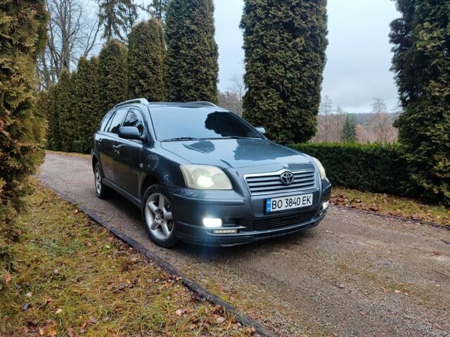 Серый Тойота Авенсис, объемом двигателя 2.2 л и пробегом 436 тыс. км за 4200 $, фото 1 на Automoto.ua