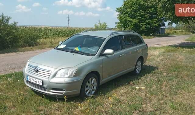 Серый Тойота Авенсис, объемом двигателя 2 л и пробегом 288 тыс. км за 5700 $, фото 1 на Automoto.ua