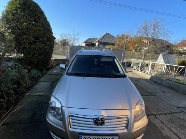 Серый Тойота Авенсис, объемом двигателя 2.2 л и пробегом 290 тыс. км за 5500 $, фото 1 на Automoto.ua