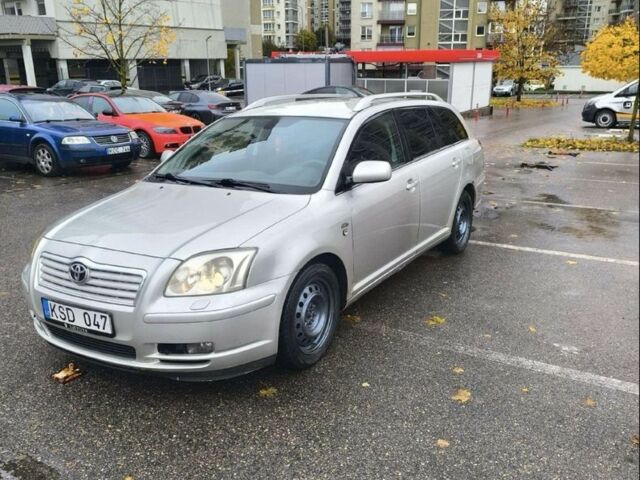 Сірий Тойота Авенсіс, об'ємом двигуна 2 л та пробігом 315 тис. км за 2232 $, фото 1 на Automoto.ua