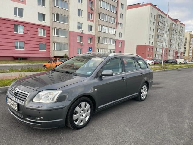 Серый Тойота Авенсис, объемом двигателя 1.8 л и пробегом 204 тыс. км за 6700 $, фото 1 на Automoto.ua