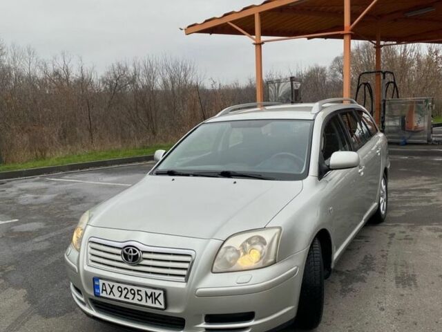 Серый Тойота Авенсис, объемом двигателя 1.8 л и пробегом 220 тыс. км за 4800 $, фото 1 на Automoto.ua