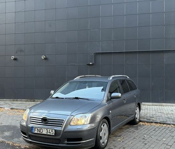 Сірий Тойота Авенсіс, об'ємом двигуна 2 л та пробігом 300 тис. км за 3100 $, фото 1 на Automoto.ua