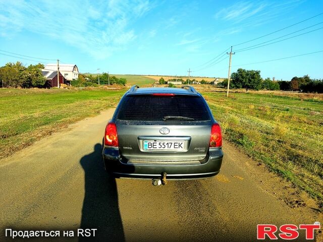 Серый Тойота Авенсис, объемом двигателя 2.2 л и пробегом 61 тыс. км за 5700 $, фото 1 на Automoto.ua