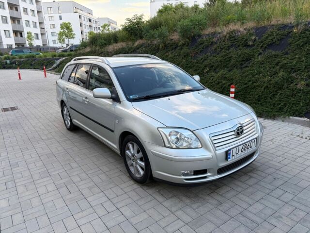Серый Тойота Авенсис, объемом двигателя 2 л и пробегом 204 тыс. км за 2200 $, фото 1 на Automoto.ua