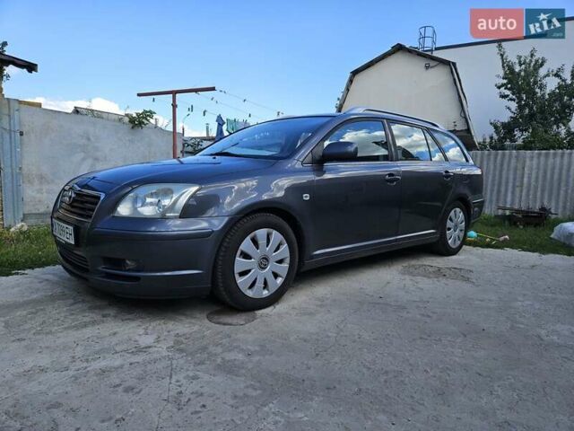 Серый Тойота Авенсис, объемом двигателя 1.79 л и пробегом 224 тыс. км за 7400 $, фото 1 на Automoto.ua