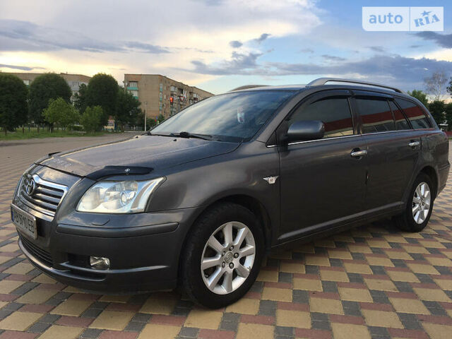 Серый Тойота Авенсис, объемом двигателя 2.2 л и пробегом 222 тыс. км за 7850 $, фото 1 на Automoto.ua