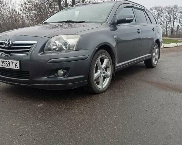 Серый Тойота Авенсис, объемом двигателя 2.23 л и пробегом 212 тыс. км за 6700 $, фото 1 на Automoto.ua