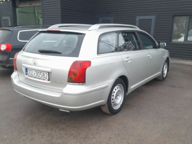 Серый Тойота Авенсис, объемом двигателя 2 л и пробегом 300 тыс. км за 2550 $, фото 1 на Automoto.ua