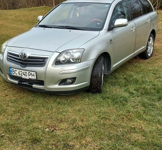 Серый Тойота Авенсис, объемом двигателя 2.2 л и пробегом 298 тыс. км за 6500 $, фото 1 на Automoto.ua