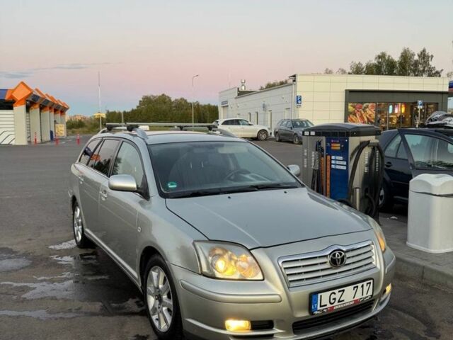 Серый Тойота Авенсис, объемом двигателя 2.2 л и пробегом 280 тыс. км за 2281 $, фото 1 на Automoto.ua