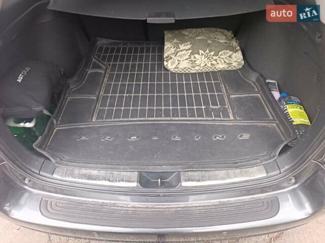 Серый Тойота Авенсис, объемом двигателя 1.8 л и пробегом 230 тыс. км за 6800 $, фото 1 на Automoto.ua