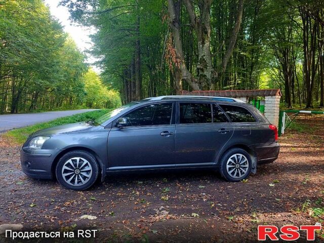 Сірий Тойота Авенсіс, об'ємом двигуна 2.2 л та пробігом 219 тис. км за 7300 $, фото 1 на Automoto.ua