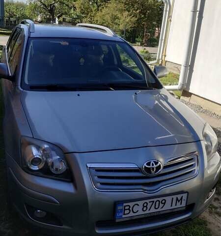 Сірий Тойота Авенсіс, об'ємом двигуна 2 л та пробігом 409 тис. км за 7000 $, фото 1 на Automoto.ua