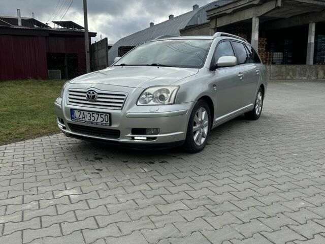 Серый Тойота Авенсис, объемом двигателя 2.2 л и пробегом 350 тыс. км за 2400 $, фото 1 на Automoto.ua