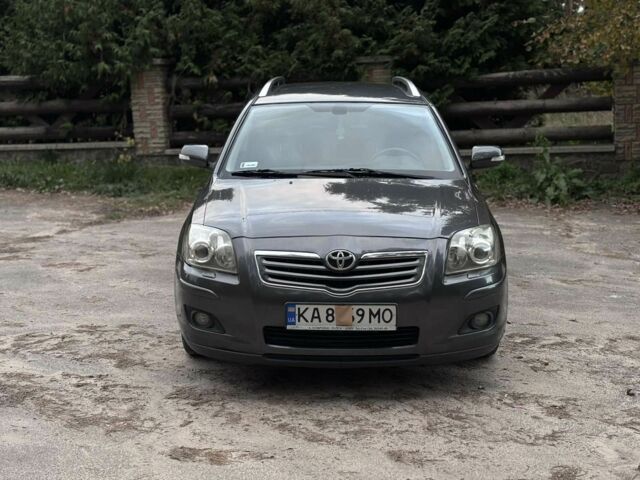 Сірий Тойота Авенсіс, об'ємом двигуна 2 л та пробігом 400 тис. км за 3500 $, фото 1 на Automoto.ua