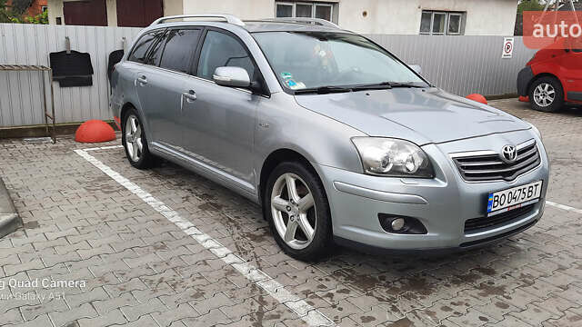 Серый Тойота Авенсис, объемом двигателя 2.2 л и пробегом 328 тыс. км за 7400 $, фото 1 на Automoto.ua