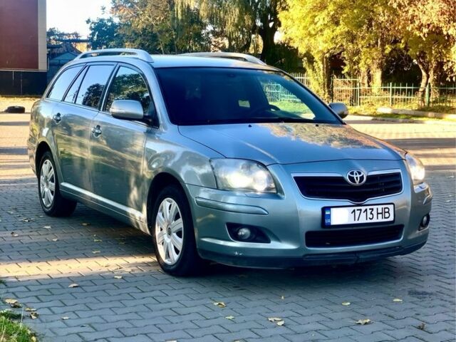 Сірий Тойота Авенсіс, об'ємом двигуна 2 л та пробігом 194 тис. км за 5500 $, фото 1 на Automoto.ua