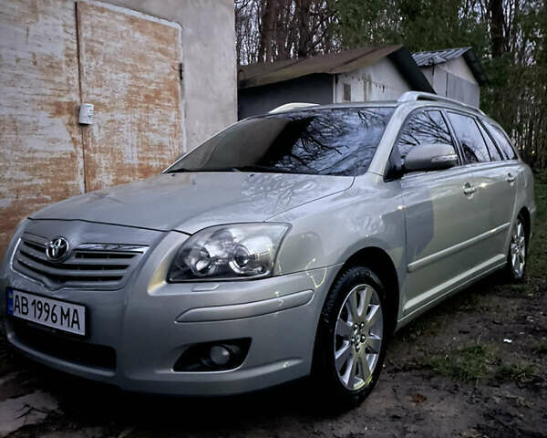 Серый Тойота Авенсис, объемом двигателя 1.79 л и пробегом 171 тыс. км за 7650 $, фото 1 на Automoto.ua