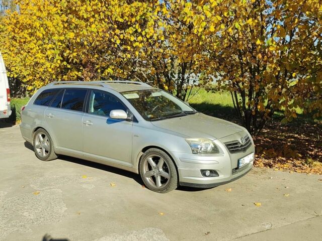 Сірий Тойота Авенсіс, об'ємом двигуна 2.2 л та пробігом 302 тис. км за 6500 $, фото 1 на Automoto.ua