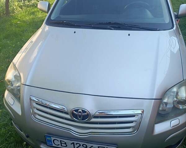 Серый Тойота Авенсис, объемом двигателя 2 л и пробегом 278 тыс. км за 7200 $, фото 1 на Automoto.ua