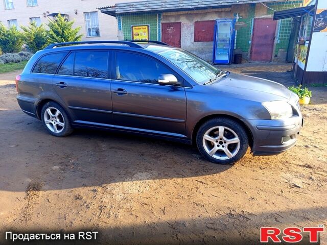 Серый Тойота Авенсис, объемом двигателя 1.6 л и пробегом 340 тыс. км за 6000 $, фото 1 на Automoto.ua