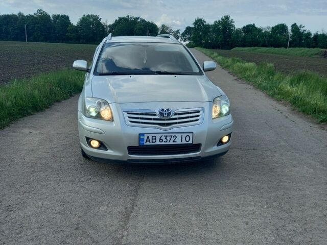 Серый Тойота Авенсис, объемом двигателя 2 л и пробегом 224 тыс. км за 6950 $, фото 1 на Automoto.ua