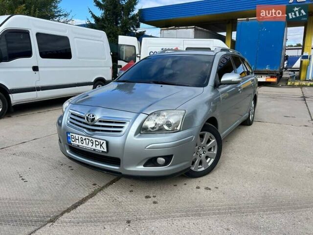 Серый Тойота Авенсис, объемом двигателя 1.79 л и пробегом 275 тыс. км за 7700 $, фото 1 на Automoto.ua