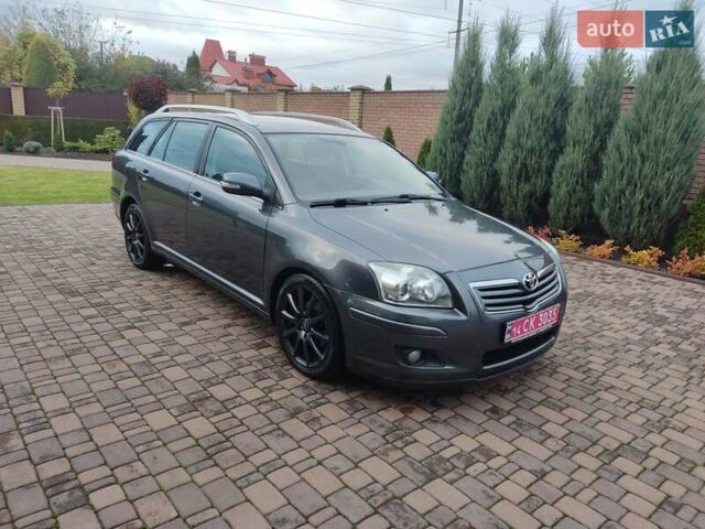 Сірий Тойота Авенсіс, об'ємом двигуна 1.8 л та пробігом 212 тис. км за 7700 $, фото 1 на Automoto.ua