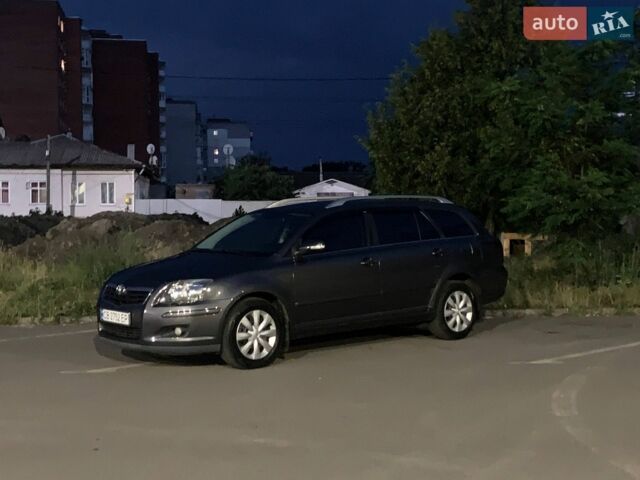 Серый Тойота Авенсис, объемом двигателя 1.8 л и пробегом 250 тыс. км за 7600 $, фото 1 на Automoto.ua