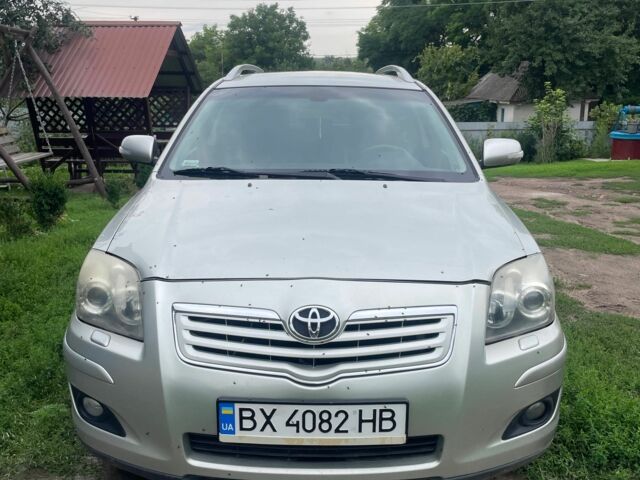 Серый Тойота Авенсис, объемом двигателя 2.2 л и пробегом 228 тыс. км за 6900 $, фото 1 на Automoto.ua