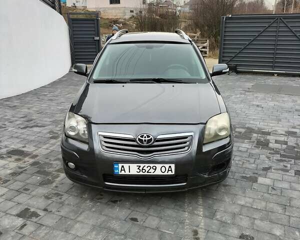 Серый Тойота Авенсис, объемом двигателя 2.23 л и пробегом 230 тыс. км за 4800 $, фото 1 на Automoto.ua