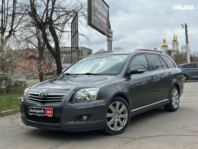 Серый Тойота Авенсис, объемом двигателя 2 л и пробегом 206 тыс. км за 8790 $, фото 1 на Automoto.ua