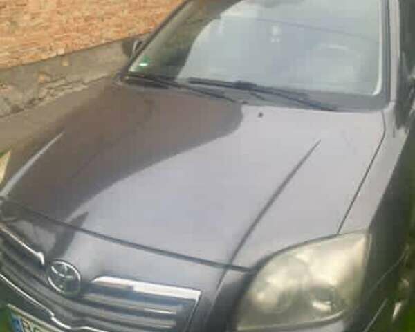 Серый Тойота Авенсис, объемом двигателя 2.2 л и пробегом 244 тыс. км за 7489 $, фото 1 на Automoto.ua