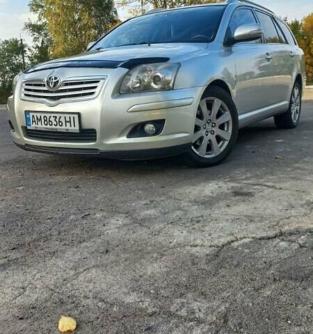 Сірий Тойота Авенсіс, об'ємом двигуна 2 л та пробігом 200 тис. км за 8200 $, фото 1 на Automoto.ua