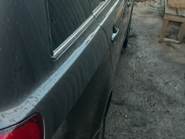 Серый Тойота Авенсис, объемом двигателя 2 л и пробегом 420 тыс. км за 6100 $, фото 1 на Automoto.ua